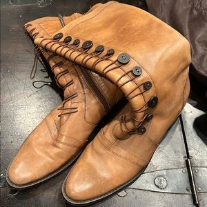 Vintage Brown Leather Button-Up Boots
